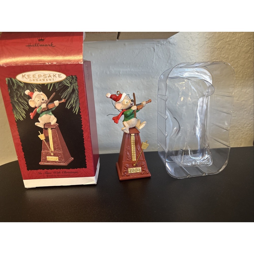 Hallmark Keepsake 1995 In Time with Christmas Windup Mouse Ornament Works